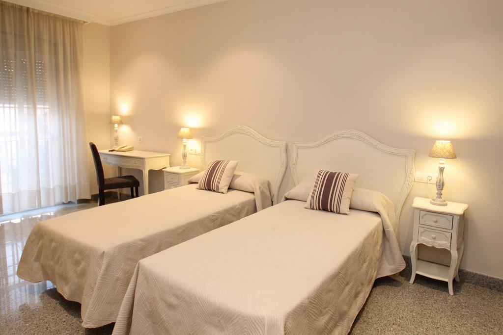Hotel Maestranza Sevilla Oda fotoğraf