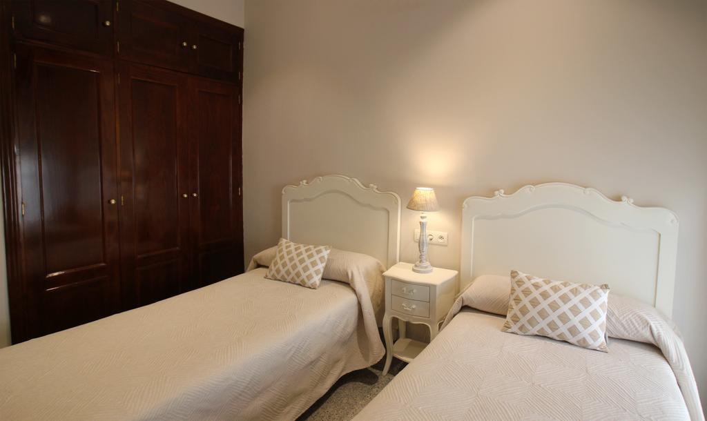 Hotel Maestranza Sevilla Oda fotoğraf