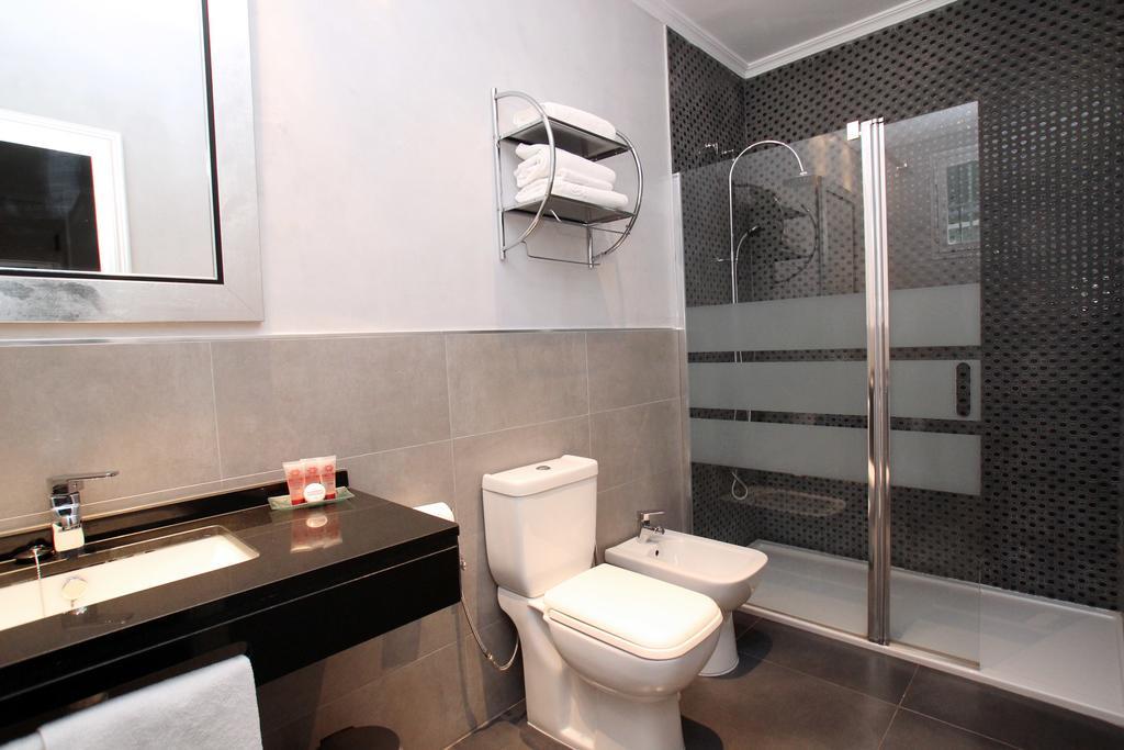 Hotel Maestranza Sevilla Oda fotoğraf